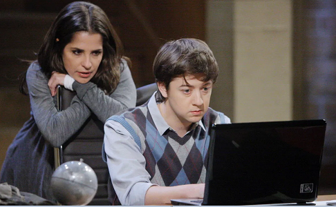 Sam and Spinelli on computer
