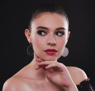 Nicole Maines