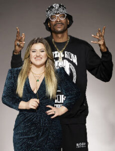 AMERICAN SONG CONTEST— Season: 1 -- Pictured: Kelly Clarkson, Snoop Dogg -- (Photo by: Chris Haston/Dave Bjerke/NBC)