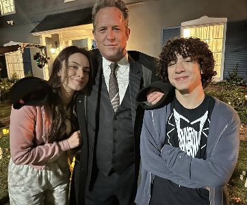 Paris Bravo, Gianni Ciardiello and Dean Winters of the movie "Christmas Vs. The Walters"